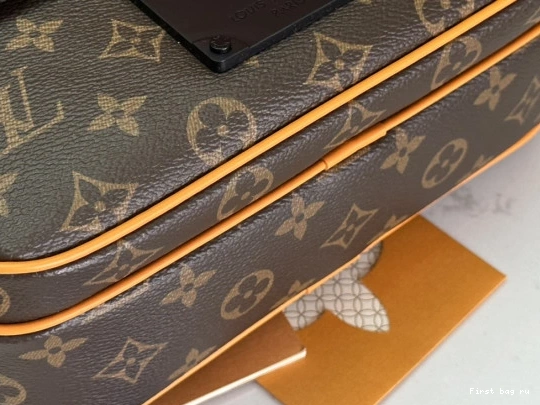 First bag ru S VUITTON LOCK MESSENGER LOUIS 0816